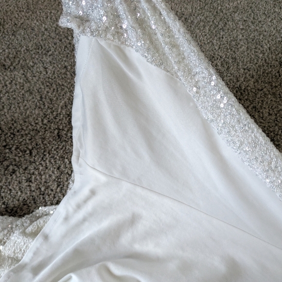 La Femme White Sequins Formal Dress - Picture 5 of 8